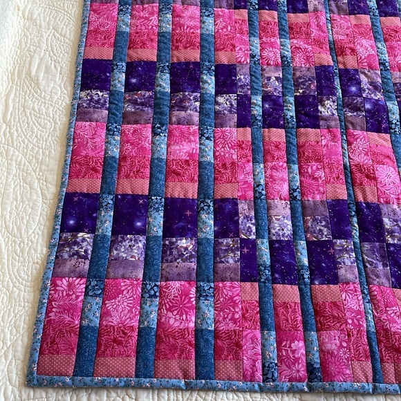 Handmade colorful geometric mini quilt wall hanging cotton - Picture 3 of 7